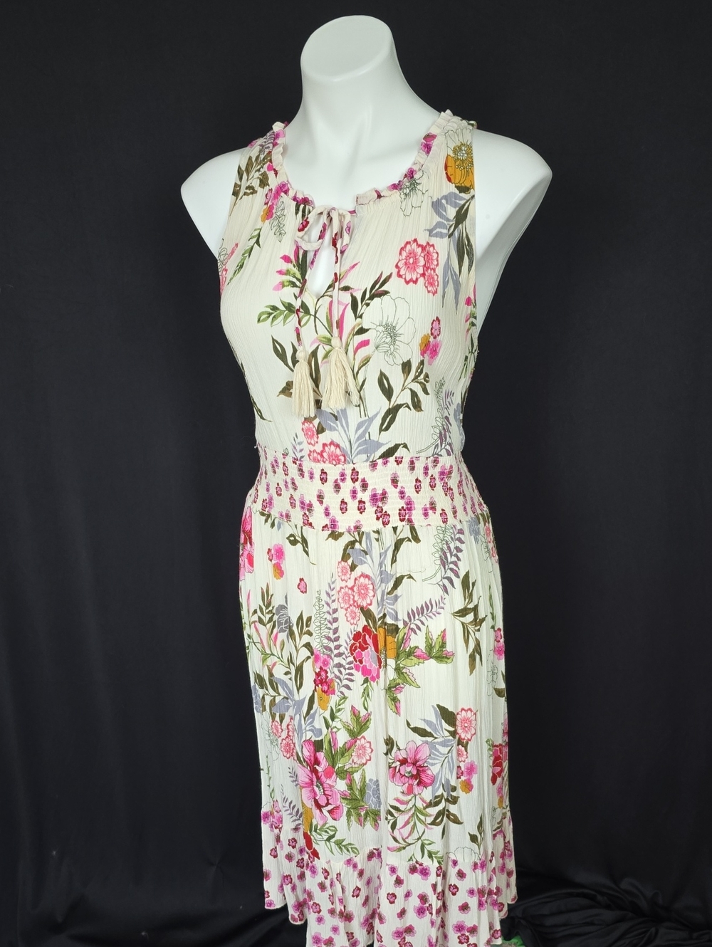 Bila Floral Tie-Neck Midi Dress in Cream and Pink